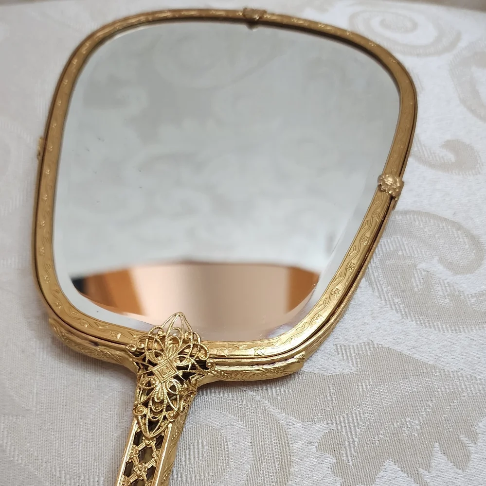 VINTAGE Gold Tone Hand Mirror Embroidered Floral Back Heavy Beveled Glass Vanity - Picture 11 of 13
